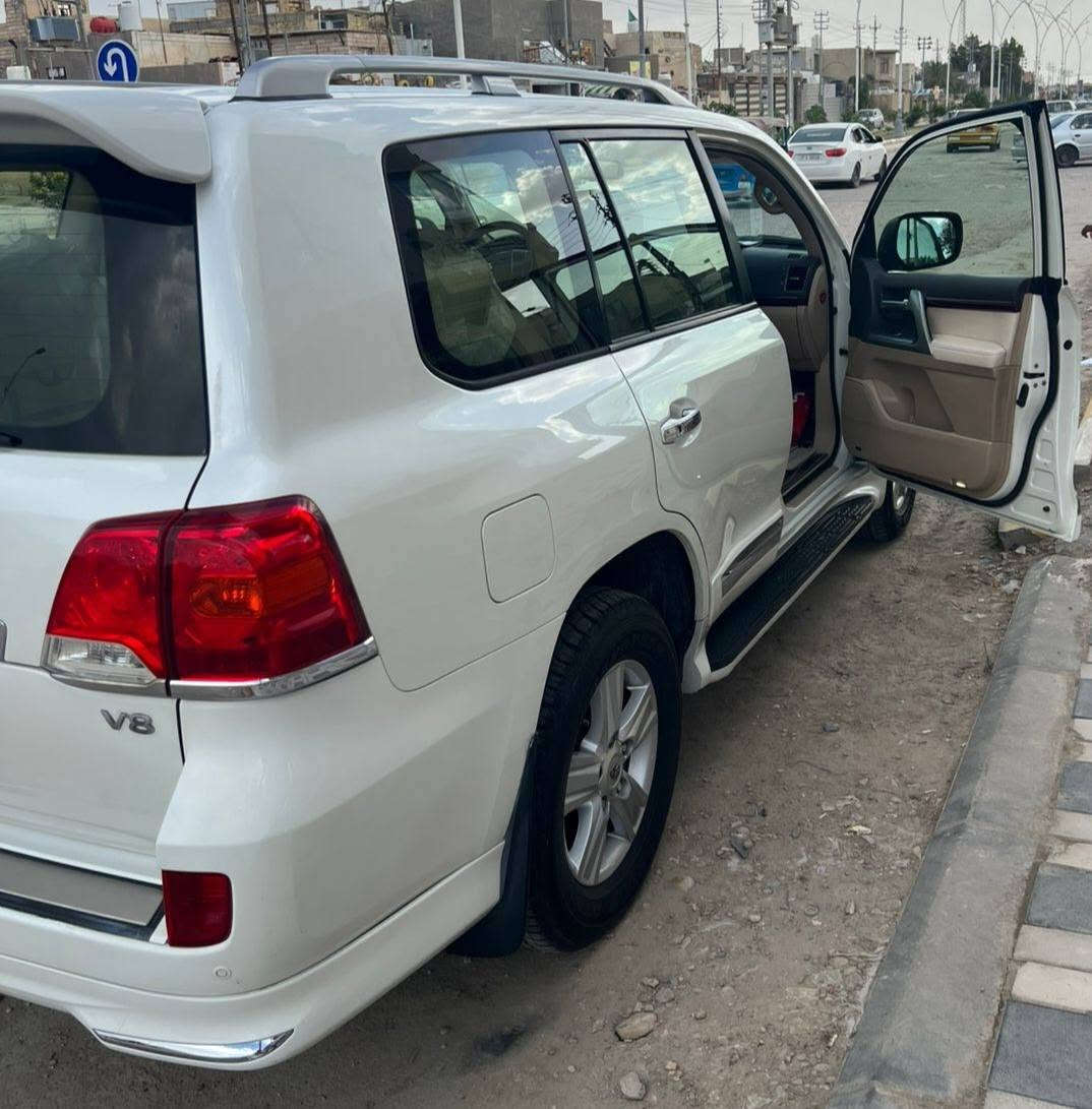 لاندكروز ٢٠١٤ vxr أعلى فئه 8 سلندر 4700 رقم بصره باسمي .. كفاله عامه ماعدا الدعاميات وتكحيلات بسيطه ..  كل شيء موضح بالسونار والفيديو بالمنشور
سياره ماشيه أكثر من 200 بس على أيدي صارلها تقريبا ٦ سنوات عدنا.. بانزين كله محسن ودهن اصلي.. جاهزه ماتصرف عليه الف ترايها مال ٢٠

السياره بالناصريه

السعر وباقي التفاصيل على الرقم ***********
لاندكروز ٢٠١٤ vxr أعلى فئه 8 سلندر 4700 رقم بصره باسمي .. كفاله عامه ماعدا الدعاميات وتكحيلات بسيطه ..  كل شيء موضح بالسونار والفيديو بالمنشور
