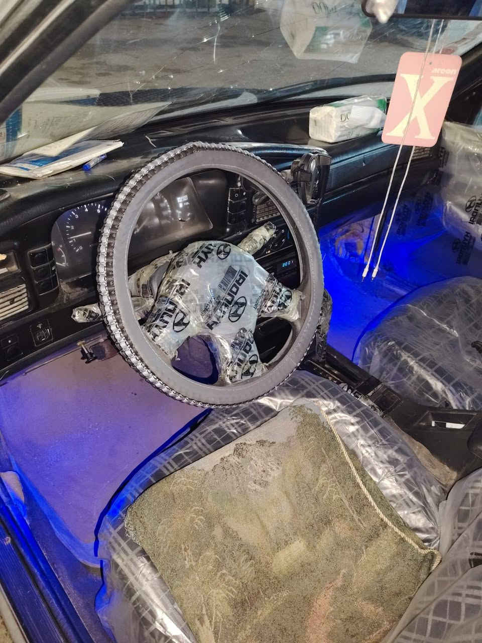 السلام عليكم سوناتا 93 لبيع سعر 23 وبيها مجال***********
