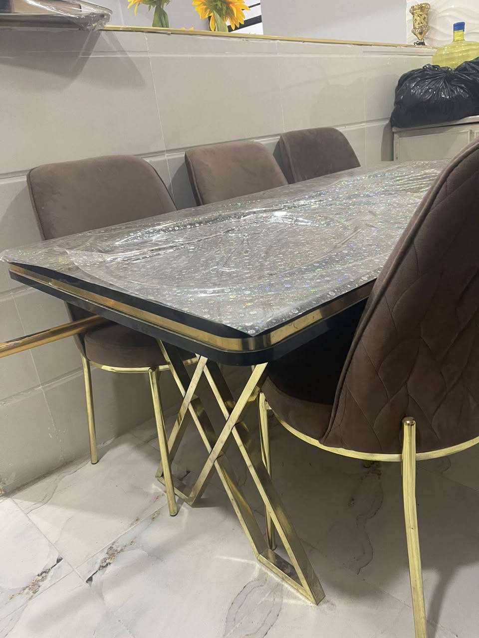 غراض منزلية للبيع
طخم ٧ مقاعد سعرة ٦٠٠
غرفة نوم ٧٥٠
براد ١٢٥
ميز طعام ٣٥٠
ثلاجة ٢٥٠
كاونتر وسنك سوكي ٣٠٠
ميز استراحه و كراسي ١٢٥


**إذا كنت صاحب هذا الإعلان وتريد حذفه لأي سبب، رجاءا أرسل رسالة إلى الدعم الفني**