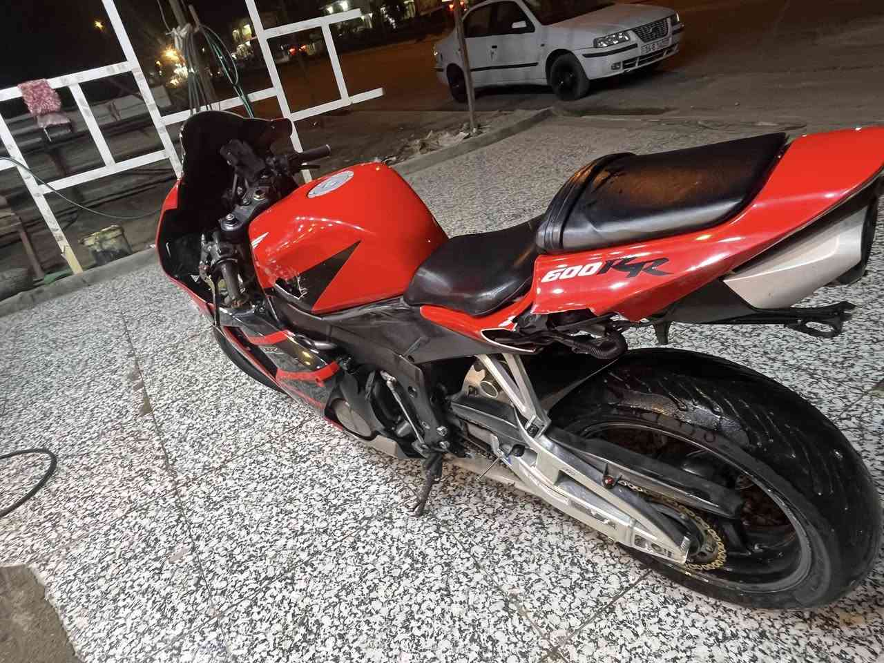 RR600
مكفوله كفاله عامه محرك وگير 
ماشيه 45 ألف  مكاتبه فقط بدون اوراق 
فقط كفراتها نضافتهن 50 بلميه بسبب طاحت وهيه واكفه 
والدراجة بيها تفاصيل بسيطه هم 
سعرها 26 وبيها مجال متوازي ع بيعتها ودارجه كلش نضيفه مكاني ميسان ***********
