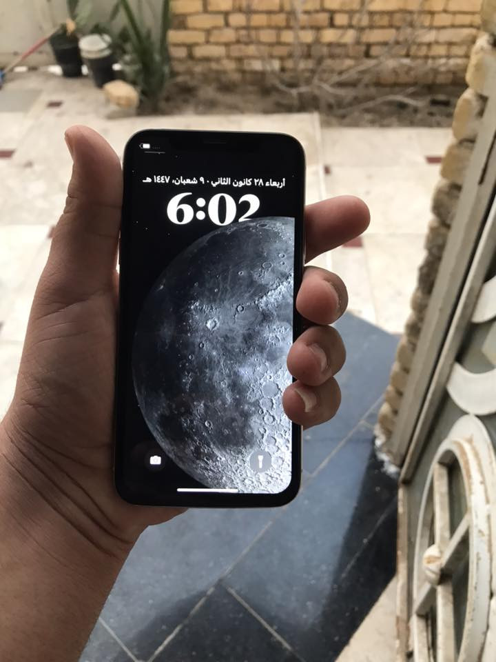 ا
السلام عليكم ايفون اكس عادي 
مبدل شاشه وبطاريه 
ذاكره256
فيس ايدي شغال
جهاز كلش جديد
السعر 140وبيه مجال بسيط
***********
وتساب او تصال
