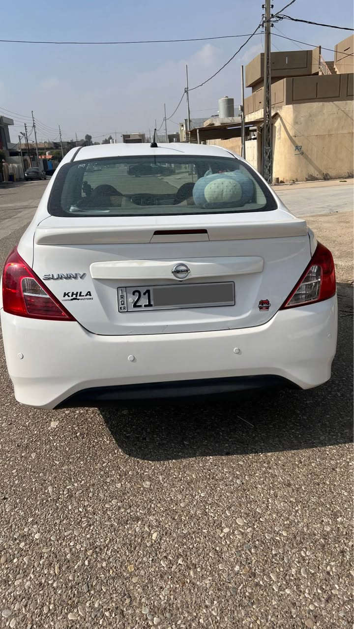 سلام عليكم نيسان سني هندي للبيع موديل 18 رقم سليمانيه و ابسمي تحويل ثاني يوم كير ومحرك بالشرط سياره مابيها اي نقص صدر امامي خلفي جديد 4 تايرات جدد  سياره حادثها جاملغ خلفي السكن معدل بارد ومصبوغ وبيها تعديل فقط بسيط ب هلال الجاملغ الخلفي جهة السائق موضح بالصوره .*********** سعرها 105 وبي مجال كركوك, العراق
