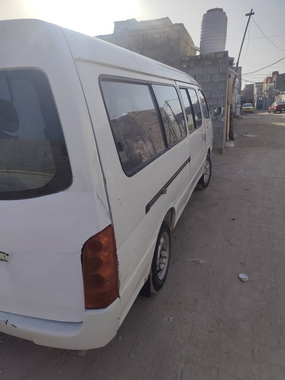 السلام عليكم جنبي h1 موصليه للبيع الموديل.2014سنويه عظم عاج مكينه جير اكسن مقفولات مكان نجف ما متواجد على الفيس السعر38 بيها مجال قليل حك الجيه
***********
