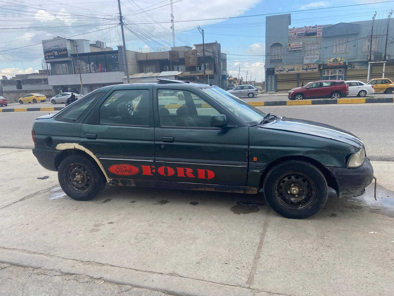 فورد سكورد 93
محرك اثر بخار
كير شرط
كابون بانزين بيها
سنويه خضره
والگشر كدام العين
شرط التحويل 
سعر 13بيها مجال بسيط 
‏‪***********‬‏
