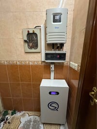 طاقة شمسية ١٦ أمبير • ألواح ٦٢٠ واط • طوز خورماتو