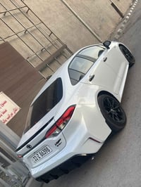 كورلا 2025 لون صدفي  s يدات سبايدر لون اسود بلاكات  رقم بغداد باسمي تح...