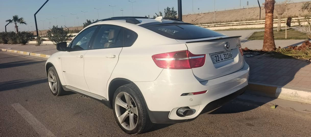 بي ام دبليو 2010 x6 وكالة خليجيه فول مواصفات مكينه 6 سلندر 
3500 توين تيربو 
السعر 135 وبيها مجال قليل بأسمي تحويل ثاني يوم 
بيها بابين عكس السايق
مكينه مجفته بلادي نقصها شغلات بسيطه بالصدر
مكانها بغداد الداوودي مقابل محطة وقود اليرموك جمعية الداوودي
*********** بغداد, العراق
