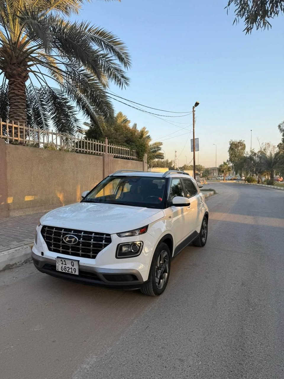 #هونداي_فينو
#موديل_2022

#مرقمة_بغداد

  المواصفات 

 فتحه سقف (سلايت

داخل لونين 

شاشه كبيرة كامرة دوارة 

فول  تحكم ستيرن جهتين  

 ويل كروم

شاشة كبيرة كاربلي +اندرويد 

نظام انذار

مانع انزلاق

وضعيات قيادة  

رادار تحذير جانبي 

رادار خلفي

رادار امامي

تحديد مسار 

مكينة 1600 دبل نوزل 

 و السيارة جديدة والحادث خفيف صور الحادث مرفقة مع الصور 

السعر 120 و بها مجال بسيط الاتصال*********** واتساب

📍المكان : الديوانية
