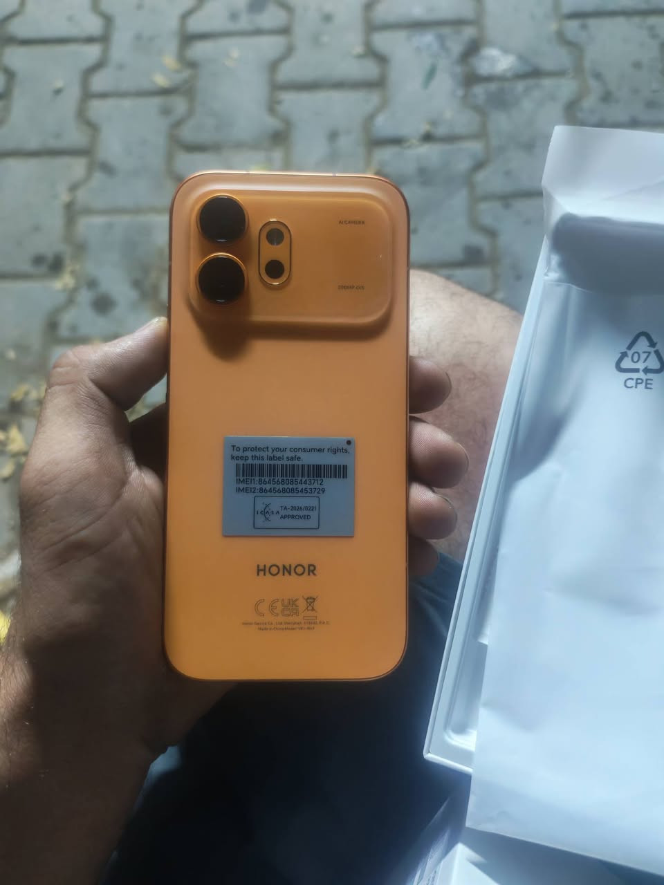 هونر 600 بس معرب هسه أخذته 650
أريد 600قفل
***********
