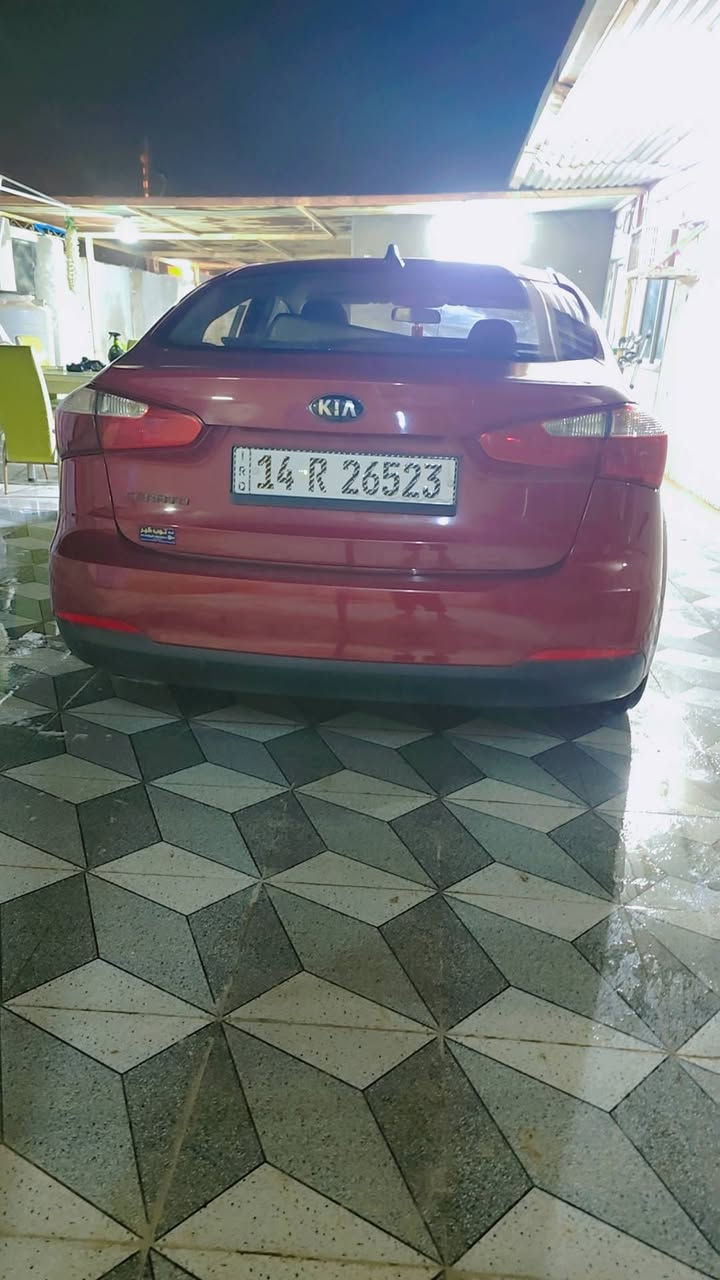 السلام عليكم للبيع كيا سيراتو خليجي مكفوله ضربة تبديل او صبغ  مكينه كير تبريد تخم تاير جاهزه  مديل 2014 رقم بصرة بسمي تحويل  السعر 115  للاستفسار  *********** البند رشيته لان جارد فقط رش شرط

