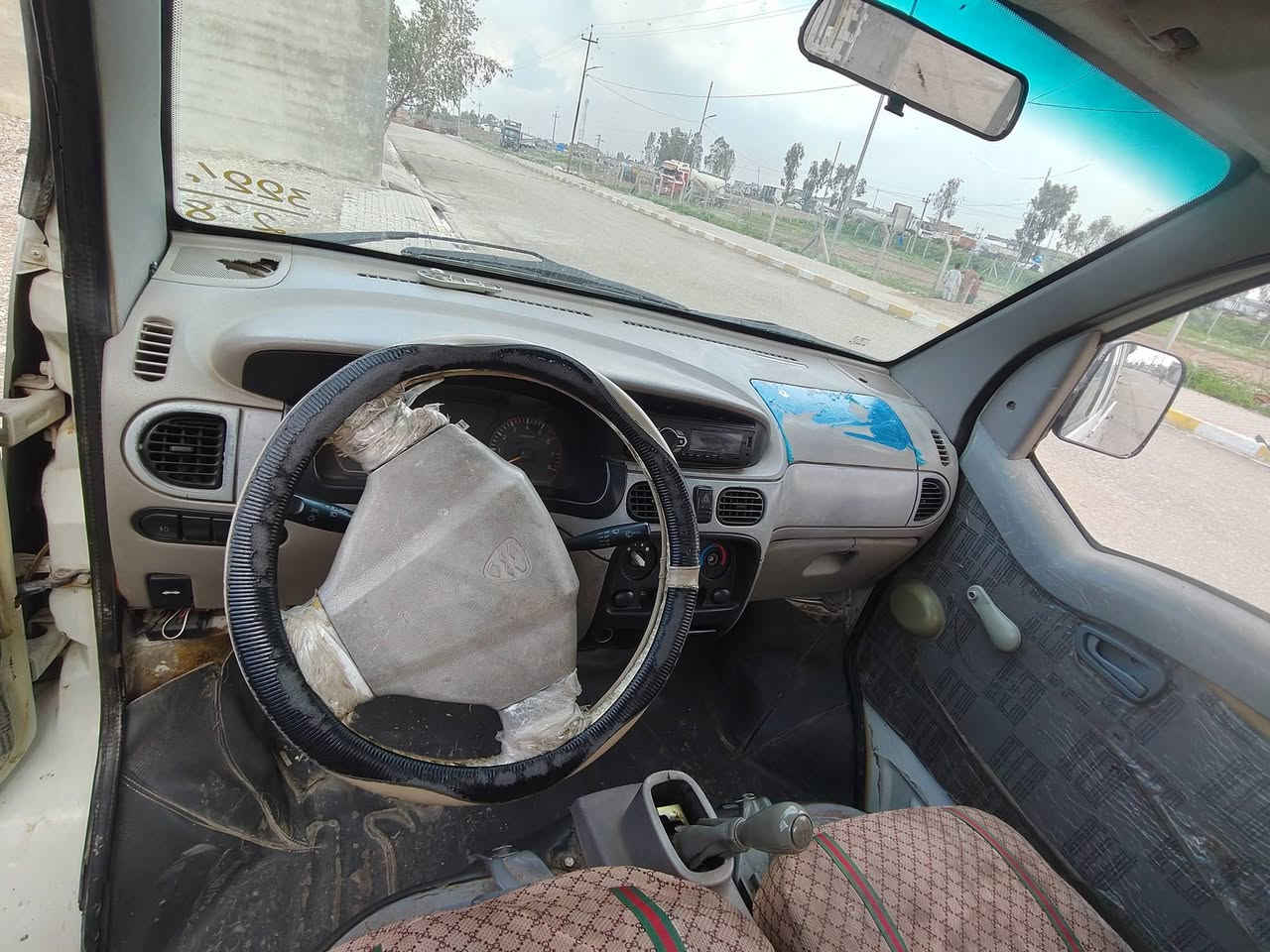 السلام عليكم هيفا 2012 محرك جديد بالصندوق كير صدر تايرات مابيهم عيب منفيس سيارة  بلادي مكاني داقوق 
 سعر 28 وبيها مجال الشراي  يتصل ***********
