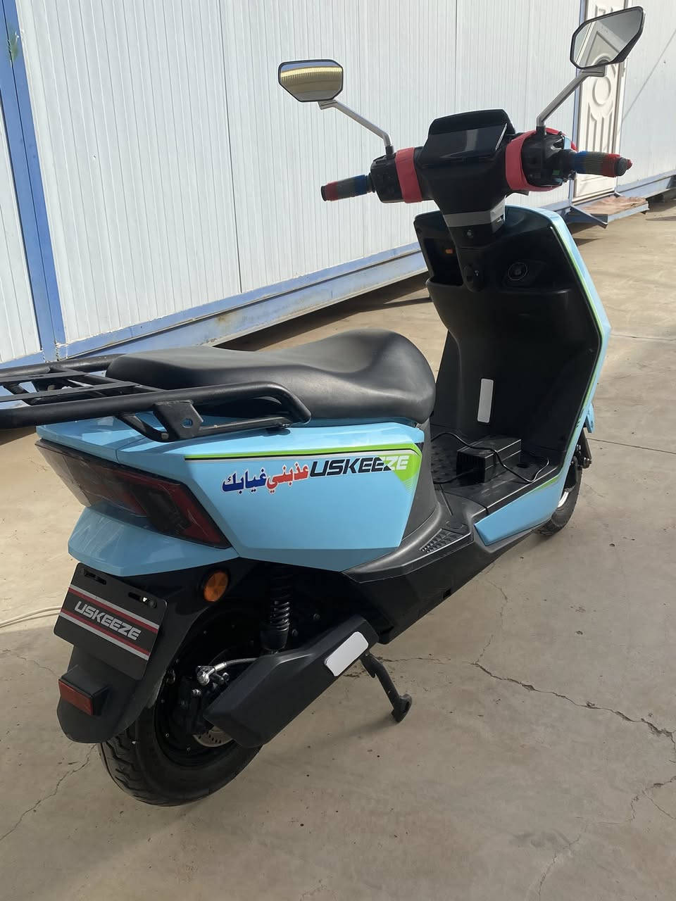 دراجة شحن للبيع اربع سرع طياره التاير حجم 12 الملف 2000 البطاريات جديده بلباكيت السعر فقط 500 للتواصل ***********
