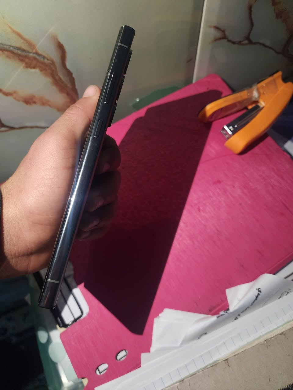 للبيع الترا 23 نضافه فول مكفول من كلشي
كامل ملحقات 
السعر 800 وبيه مجال للشراي
***********
