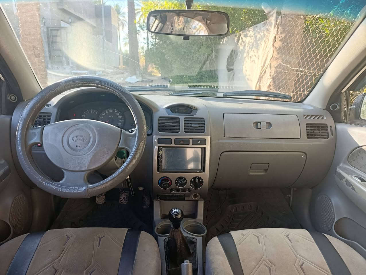 السلام عليكم
كيا ريو موديل ٢٠٠٧ ، الشكل القديم 
مكينة ١٦٠٠ ، كير عادي 
رقم أربيل إنكليزي 
مكان السيارة الديوانية قضاء المهناوية 
سعرها ٥٠ و بيها مجال قليل للشراي 
بيع أو مراوس حسب القناعة 
رقم موبايلي 
***********
