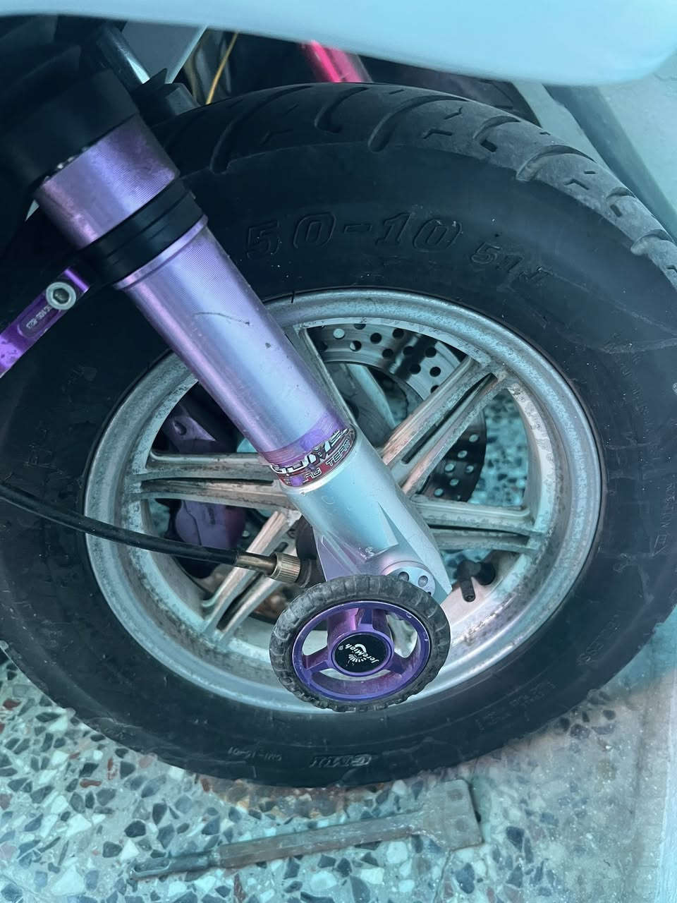 سلام عليكم ويل نجمه نضافه 100/100 وصدر بنفسجي جعوب ستيل مكفول  مكاني بغداد الحريه توصيل موجود ***********
