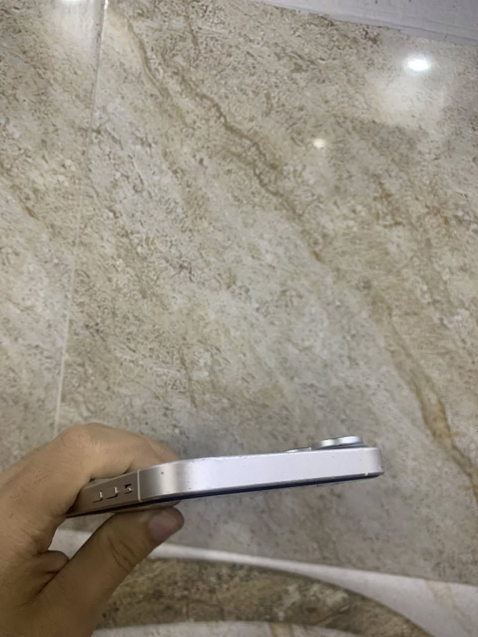 السلام عليكم اكس ار محور 16 ذاكره 64 دبل سيم  لجهاز مبدل فقط باتري اصلي يقرا 100 شرط قطاره شحن. كامرات شرط رقم واحد فيس ايدي شغال لجهاز اي خلل مابي شرط لفحص سعر 180 رقم *********** اسيا ***********
