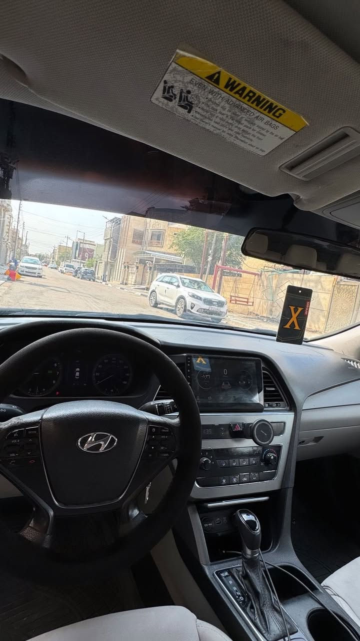السلام عليكم 
هونداي سوناتا رقم سليمانيه الجديد سنويه لحد 2029 بأسم عربي بغداد وعندي وكاله حق التحويل جاهز للتحويل او الوكاله هزه جديده
السياره وارد داخله بيها بارد بلبنيد وصار بلعراق بيها بارد بلبيان 
مكينه وكير وحداده وتبريد وكهربائيات كفاله
شاشه اندرويد 
تحكم ستيرن  
السياره سبورت 
داخل بيجي نضيفه السياره 
سعرها 120 وبيها مجال 
*********** 
مكاني المعقل
