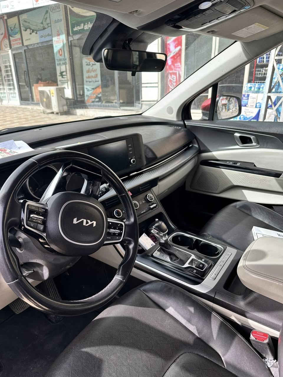 كيا كرنفال 2022 فول مواصفات ما عدى الفتحة
رقم اربيل صور الحادث ع الواتساب ادزهن حادثها بسيط
مكان نجف شارع المثنى 
السعر 250$ وبيها مجال للطيبين
***********
