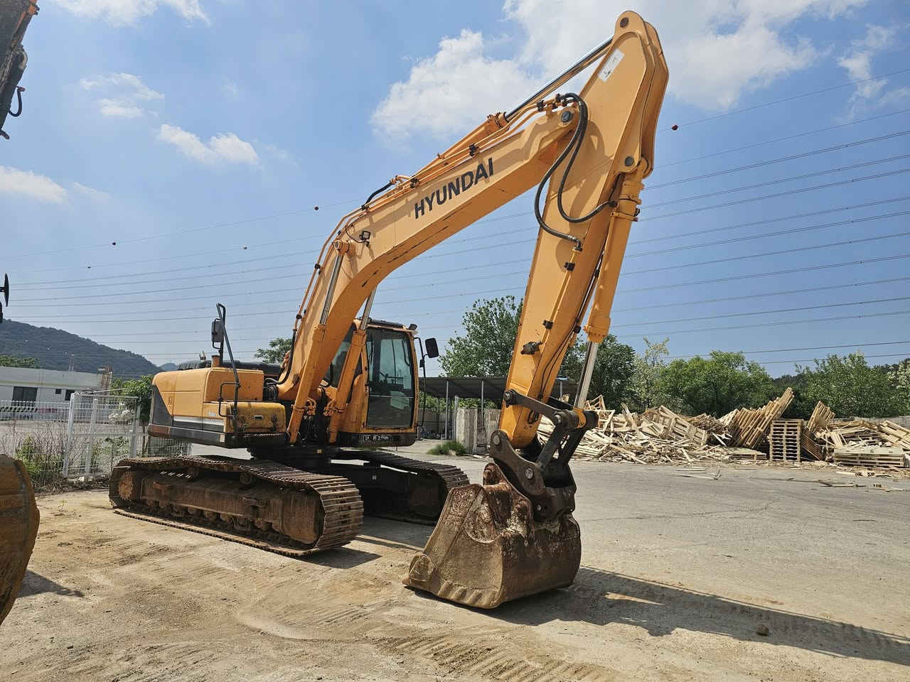 R220 / 2013년 / 3200만원 / 5038 / 17000시간
HYUNDAI ROBEX PARK M 010-2503-5642
#R220 #R2200 #R210 #R220 #HX220 #010_2503_5642 #KOREA #MADE_IN_KOREA #LOCATION_KOREA #SAUDI #RUSSIA #EGYPT #LIBYA #ISHLATILGAN


**إذا كنت صاحب هذا الإعلان وتريد حذفه لأي سبب، رجاءا أرسل رسالة إلى الدعم الفني**