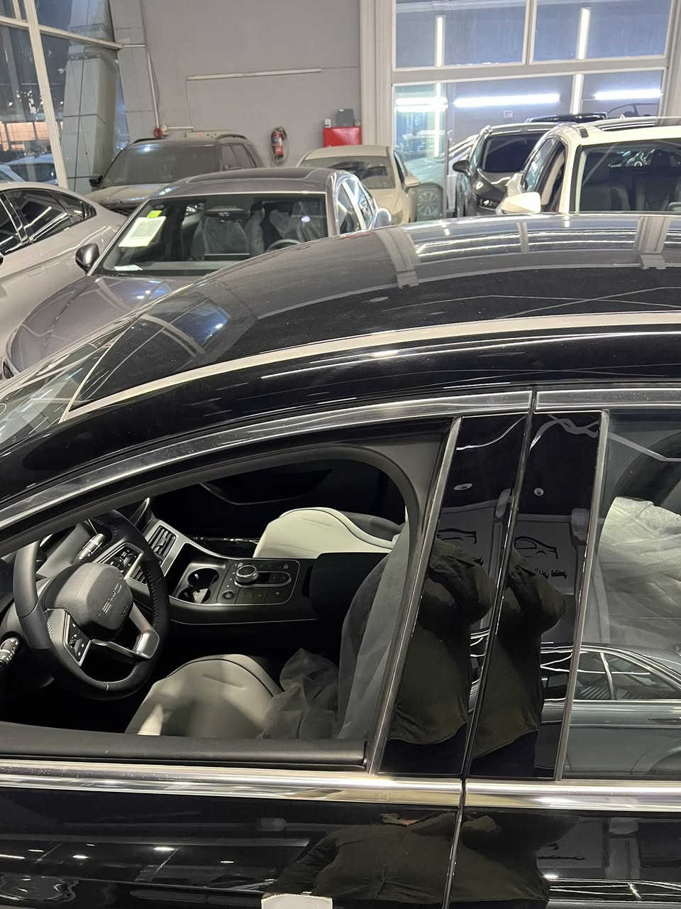 زيرو 2025
المواصفات 
شاشة متحركة حساسات كاميرا خلفية مثبت سرعة 
كشنات جلد رياضي كير ماوس اوتو هولد لد امامي خلفي لايتات زنون  انظمة قيادة وباقي المواصفات معروفة 
تترقم شمالي فقط علماً السياره زيرو مماشيه 
مكان السياره اربيل 
السعر قفل ١١٨ 
***********
واتس اب
