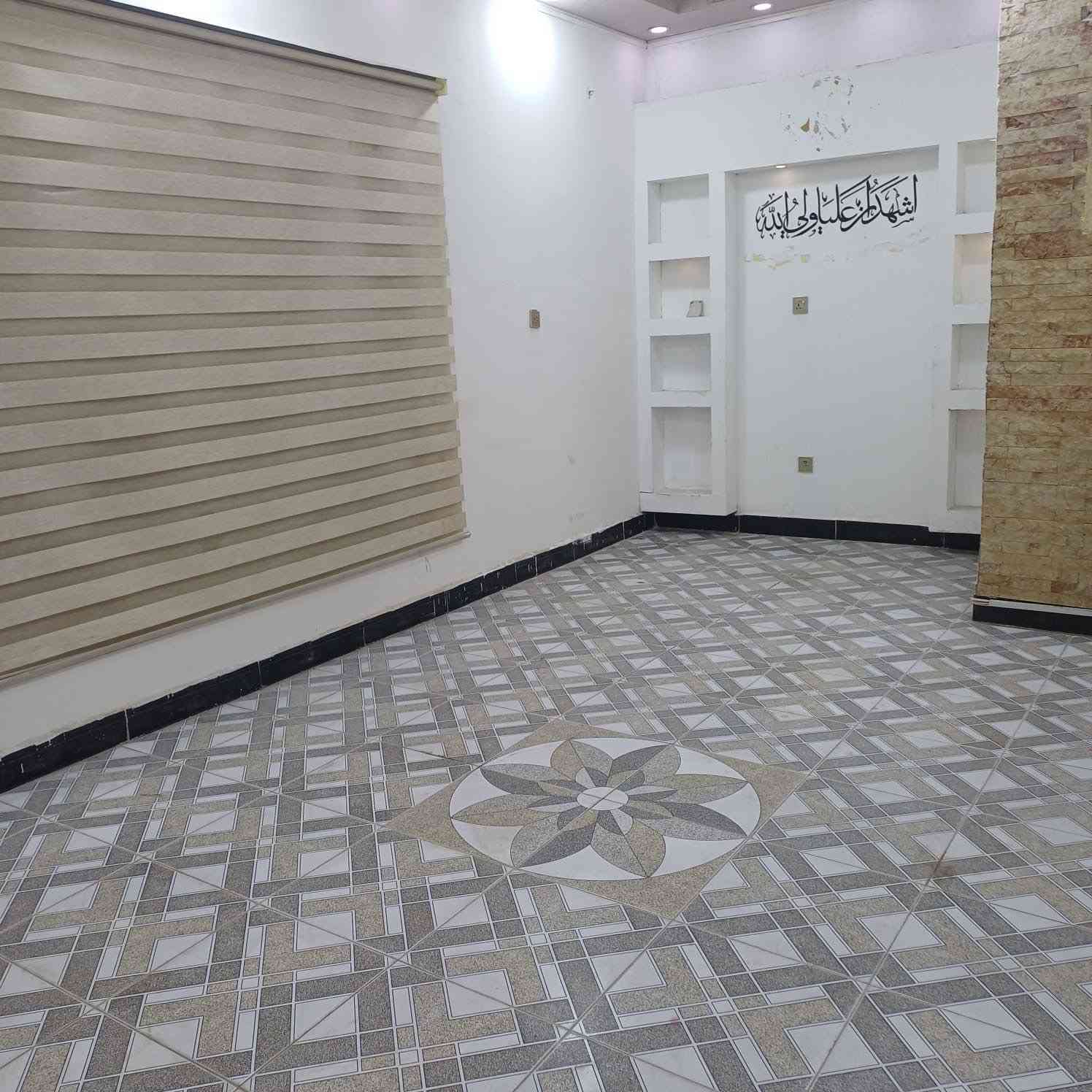 ((( محمد للأستثمار العقاري )))
🌲🌷🌷 عروض الإيجار المميزة 🌷🌷🌲

للتعرف على التفاصيل يرجى كتابة
(( كلمة شركة محمد العقارية )) في التعليقات
ليتم إرسال التفاصيل عبر حسابكم الخاص

😍💥 دار للإيجار 💥😍

📍 الموقع: منطقة دور النفط

🏢 عدد الطوابق: طابقين

📌 تفاصيل الدار:
▪️ غرفتين
▪️ صالة
▪️ استقبال
▪️ مطبخ
▪️ صحيات

✨ مناسب للسكن العائلي أو الأنشطة التجارية

💰 سعر الإيجار:
▪️ للعوائل: 850 ألف
▪️ للشركات: 900 ألف

📌 **عنوان العمل / **
📌 الفرع الأول: البصرة – الطويسة
شارع اللجنة الأولمبية مجاور عصير تايم

📌 الفرع الثاني: البصرة – مناوي باشا
مقابل مطعم محمد هاشم

📱♨️ للاتصال بنا – مراسلة الواتساب:
***********

📱 إدارة العقارات: ***********
📱 الدليل العقاري: ***********
📱 خدمة العملاء: ***********
🎖️ إدارة العمل: ***********
