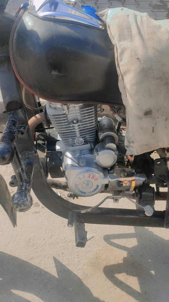 السلام عليكم ستوته جمره 2014 نضيفه مكفوله عامه شاصي وركبه مكفوله عامه السعر خاص ***********
