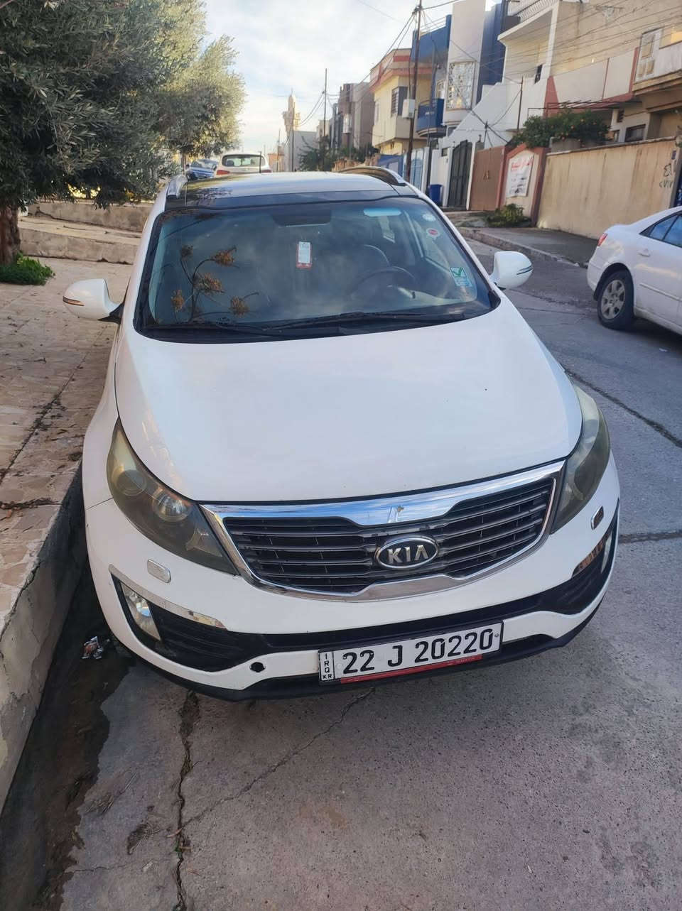 سلام عليكم
سبورتج 2012 
بدون صبغ فقط تعديل بارد راس الجاملغ
فول مواصفات من عده البصمة
ماشية 240 
سعر 152
بيها مجال بصيط
***********
