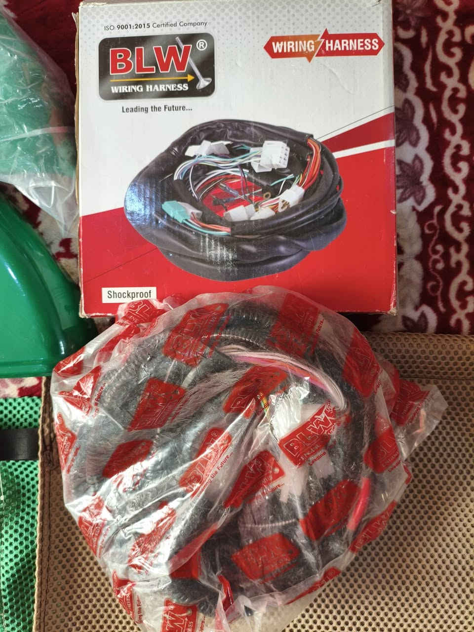 سلام عليكم غراض تكتك جادر شركة ليبل اصفر كامل حتة براغي وخشب الكصة وسفايف وياه  جيب وشد موديل 22 بيجي +وضفيرة خلفية وبقية الغراض كادمكم كلهن شلع 100 مكاني الحسينية رقمي ***********
