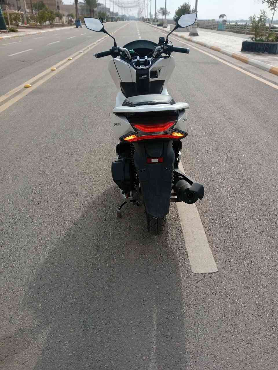 سلام وعليكم بي سي اكس جيل ثالث كفاله عامه
دراجه خير من لله مكينه معدل شعله كهربايات كله شغاله حساس زدحام تدافئه يدات لايت عالي وناصي دبل شاره 

مكينه ناعمه قفل جنطه درجه ما بيه نقص ربع ما ذب عليه دراجه مكانه كوت الاسفسار على رقم بي وتساب او خاص *********** دراجه معروضه 2500وبيه مجال
