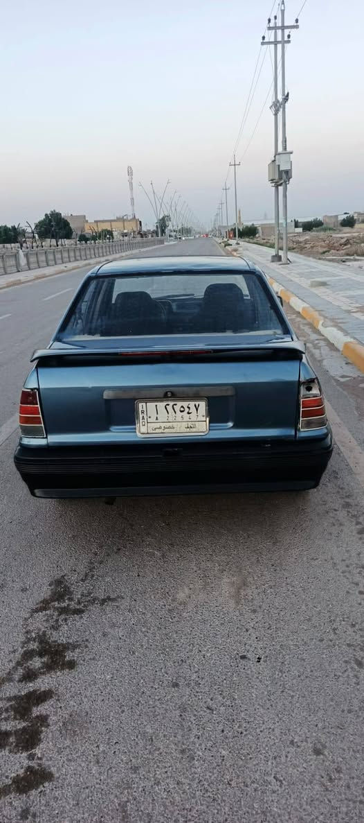 سلام عليكم وبل اكاديه موديل 88سياره جاهزه كير مكينه خير من الله حداديه نص ونص مكان سياه واسط نعمانيه سنويه ل29 راعيه بل كوت. سعر 18وبيه مجال  شرط لمداور تصل وبيك خير وتدلل ***********
