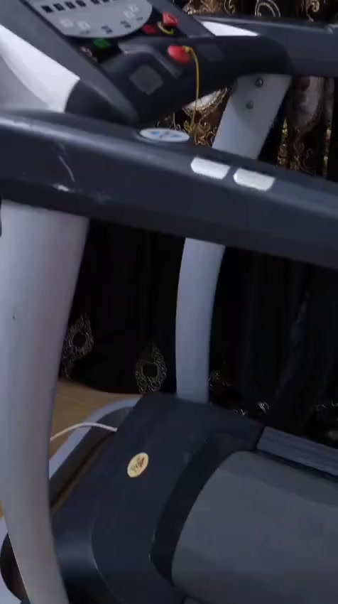 السلام عليكم 
للبيع  جهاز جري شغال 
العنوان  نجف هنديه
سعر ١٢٠ الف


**إذا كنت صاحب هذا الإعلان وتريد حذفه لأي سبب، رجاءا أرسل رسالة إلى الدعم الفني**