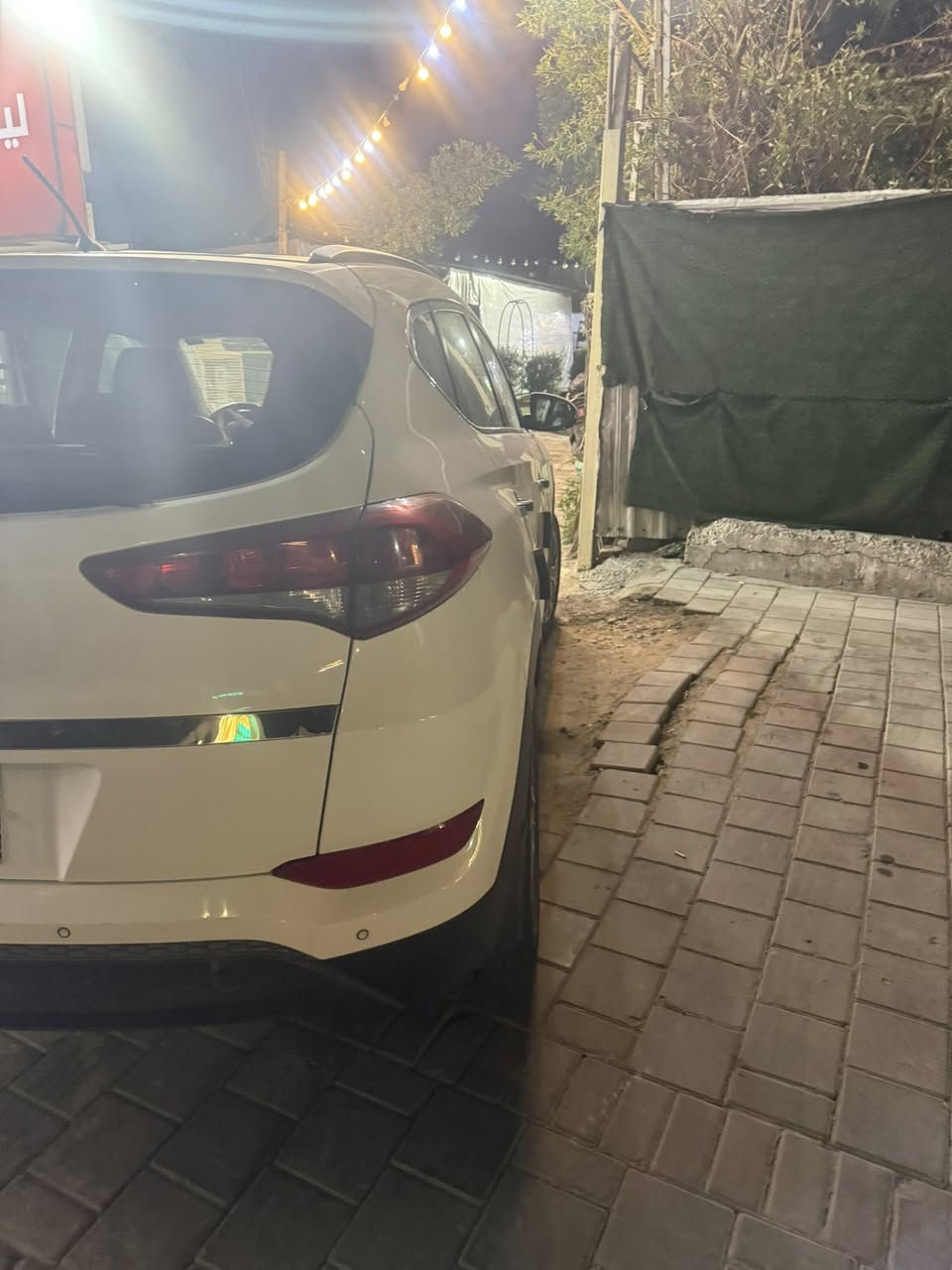 ياالله السلام وعليكم للبيع هونداي توسان 2018 خليجي ماشية بحدود ال91 KM السيارة خير من الله بدون حتى بارد فقط بيها كارت بلباب الي خلف السايق مقدار 4 اصابع كير مكينة بلاد غير مفتوحات السيارة باسمي مواصفات اعتيادية والسونار موجود داخل المنشور السعر ب178 وبيها مجال للطيبين للاستفسار اكثر الاتصال *********** العنوان بغداد البنوك او حي سومر ولكم جزيل الشكر
