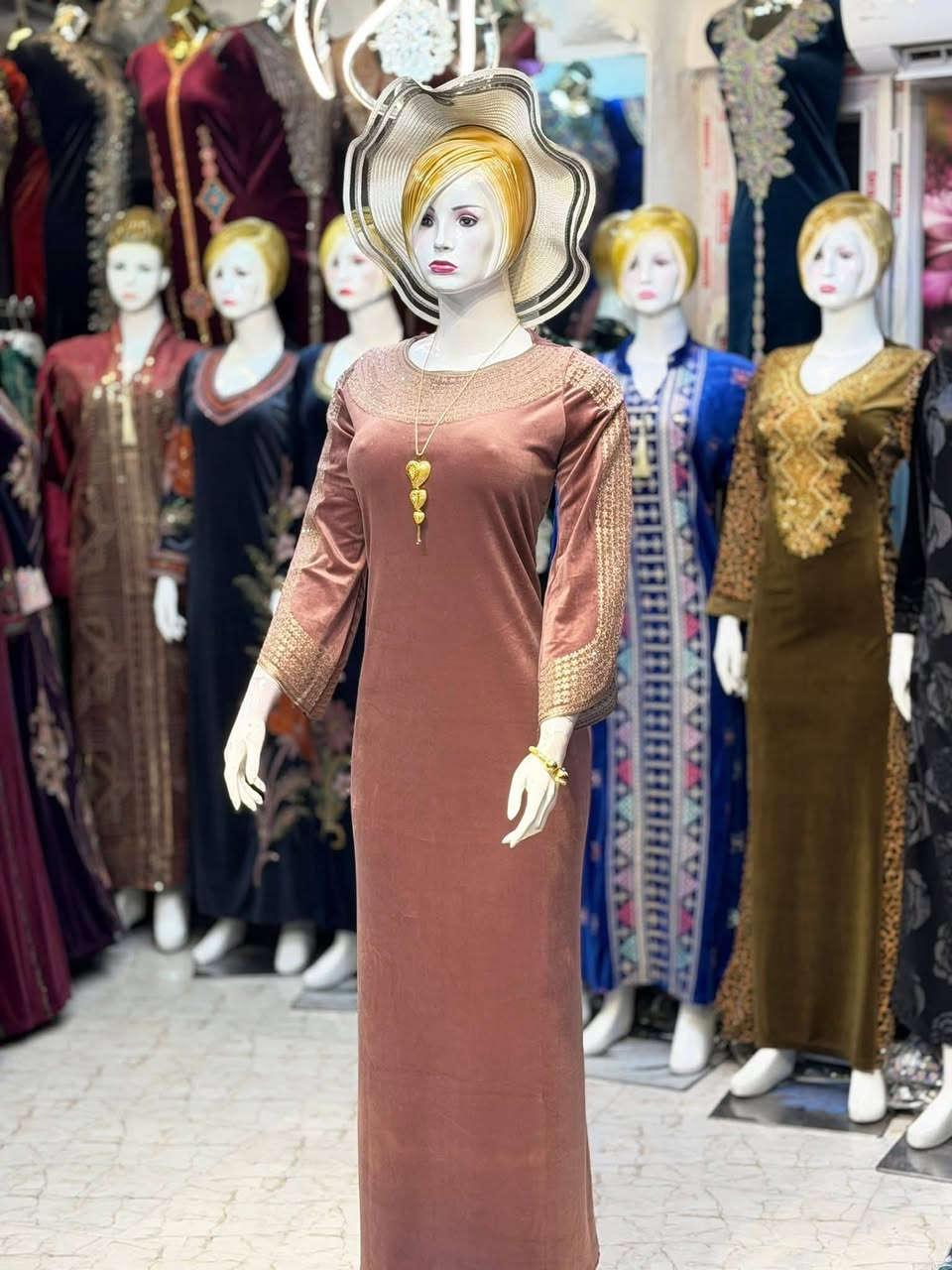 تكرار تكرار الاخير
مديل الفرعوني التركي الأصلي كلوش الماس ثقيل
وبسعر فقط 15.000
سعر القطعه فقط 15.000 كميه قليله سارعي بالحجز عنوانا موصل حي عدن بنص السوق محلات محمد الخزرجي للحجز واتساب *********** متاح توصيل لجميع المحافظات تلبس من وزن ٥٥ إلى ٩٥
