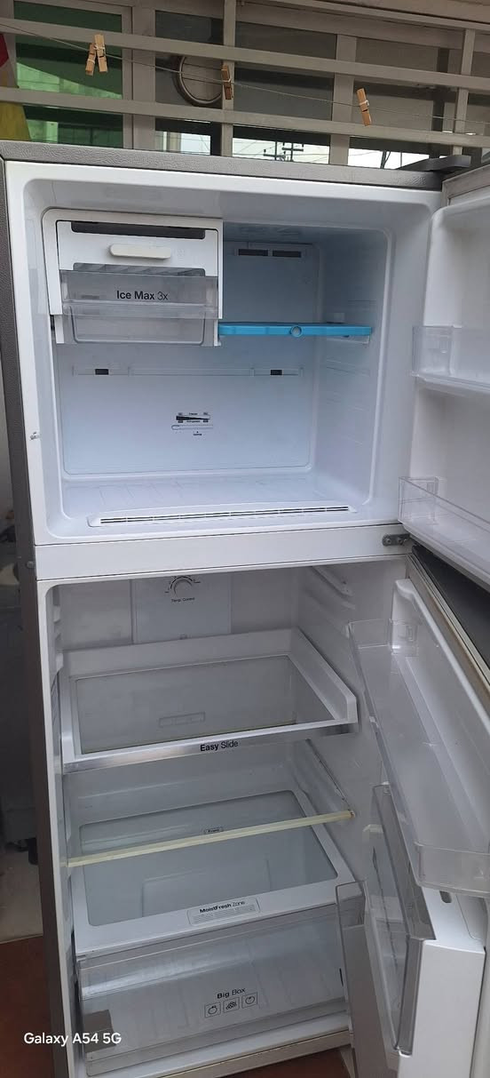 سلام عليكم ثلاجه بيت بدون اي عيب تجميد فول نظافه ٩٠% صرف كهربا قليل بدون صوت  ماركة سامسونك سعر ٣٠٠ فيه مجال بسيط


**إذا كنت صاحب هذا الإعلان وتريد حذفه لأي سبب، رجاءا أرسل رسالة إلى الدعم الفني**