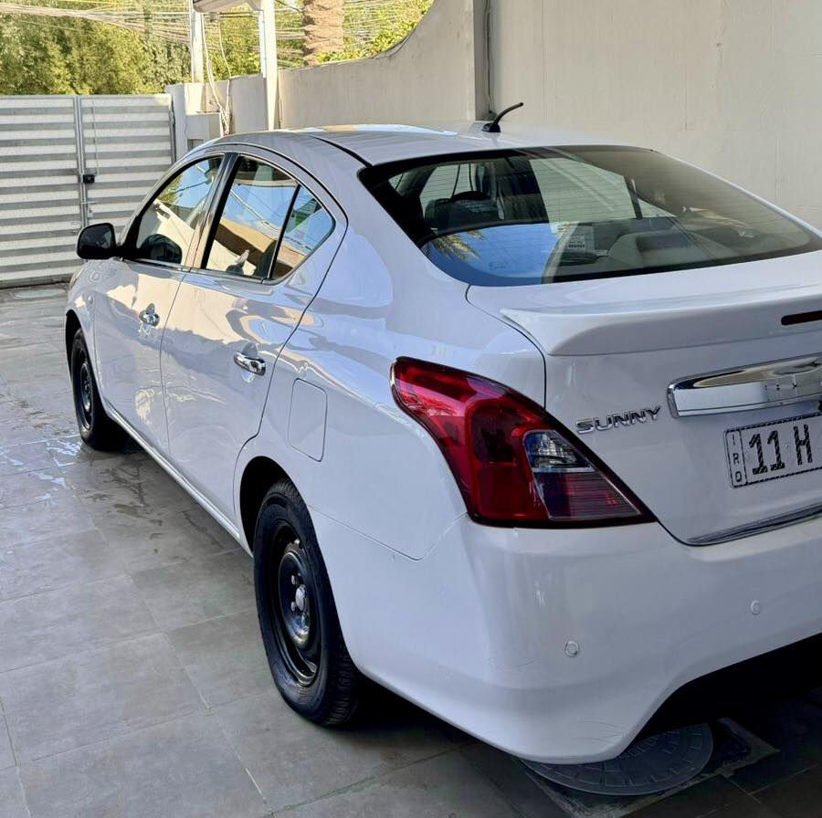 للبيع نيسان سني هندي 2018 اصل بليته زركه
مكفوله وكلش نضيفه 
رقم بغداد مشروع وطني باسمي شرط التحويل
ارضيات جلد مايتعبك بلتنضيف نيكلات بلادي 
جناح خلفي+ حساسات خلفيه شاشه وكاربلي بلوتوث
السياره بدون نقص جاهزه من كلشي 
ماشيه 84 كيلو كير ومكينه مكفولات
السياره بيه على كد شبر صبغ بلجاملغ الخلفي فقط سونار مسويلها وبيه بارد شي بسيط
السعر 106ورقة هذا رقمي ‭   ***********‬
مكاني بغداد
