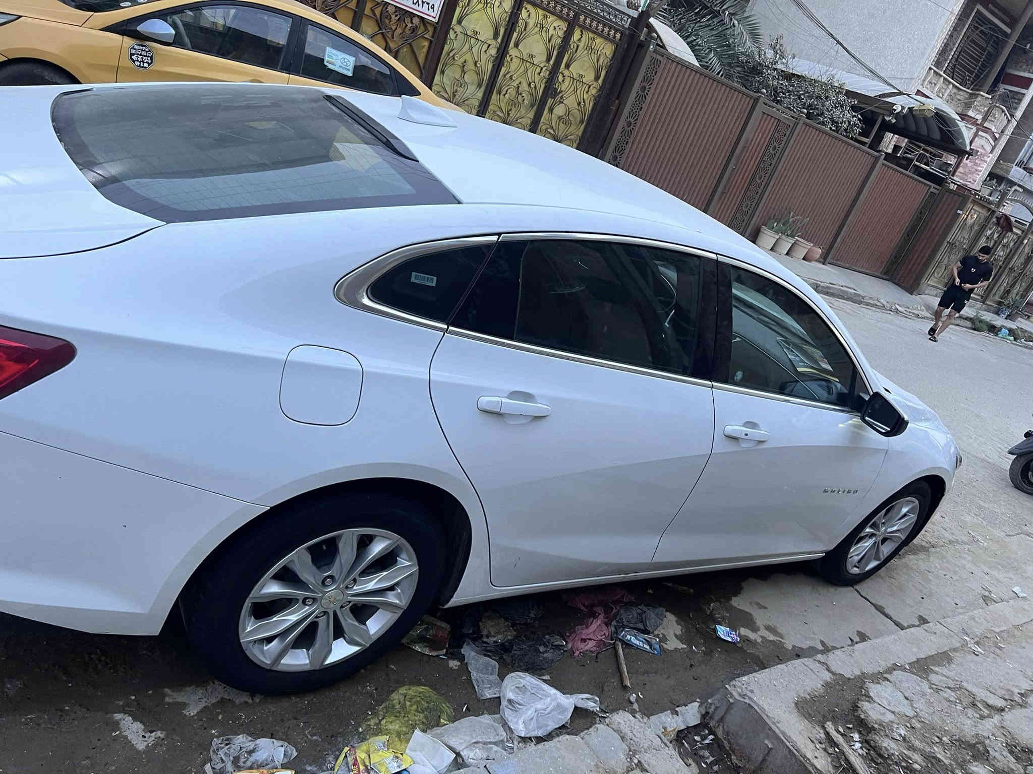 سلام عليكم ماليبو موديل 23 
ماشيه 25 الف. 

مكينه 1500 تيربو.  

مكينه كير صدر تبريد. نعمة 

تبديل فقط بنيد  باقي سياره كله مكفول

رقم بغداد تحويل ثاني يوم.  

سياره جديده 

فول مواصفات عده الفتحة. 

عارضه 125وبيها مجاال 

مكان السياره شعب حي اور 

***********
