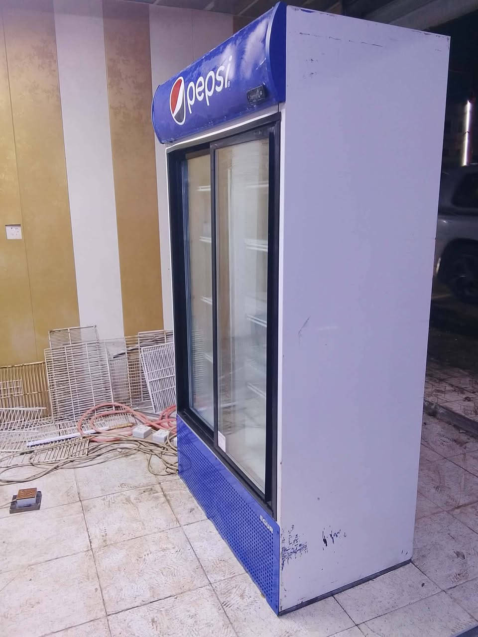 برادات باب بيهن وحدة ب٢٢٥ والباقي ٢٧٥ بي مجال
بابين ٥٥٠ بي مجال
بطحية ٢٧٥ تجميد بي َمجال
براد اجبان مقبلات وطرشي ترهم متر ونص ومتر ومتر وشوية ***********
