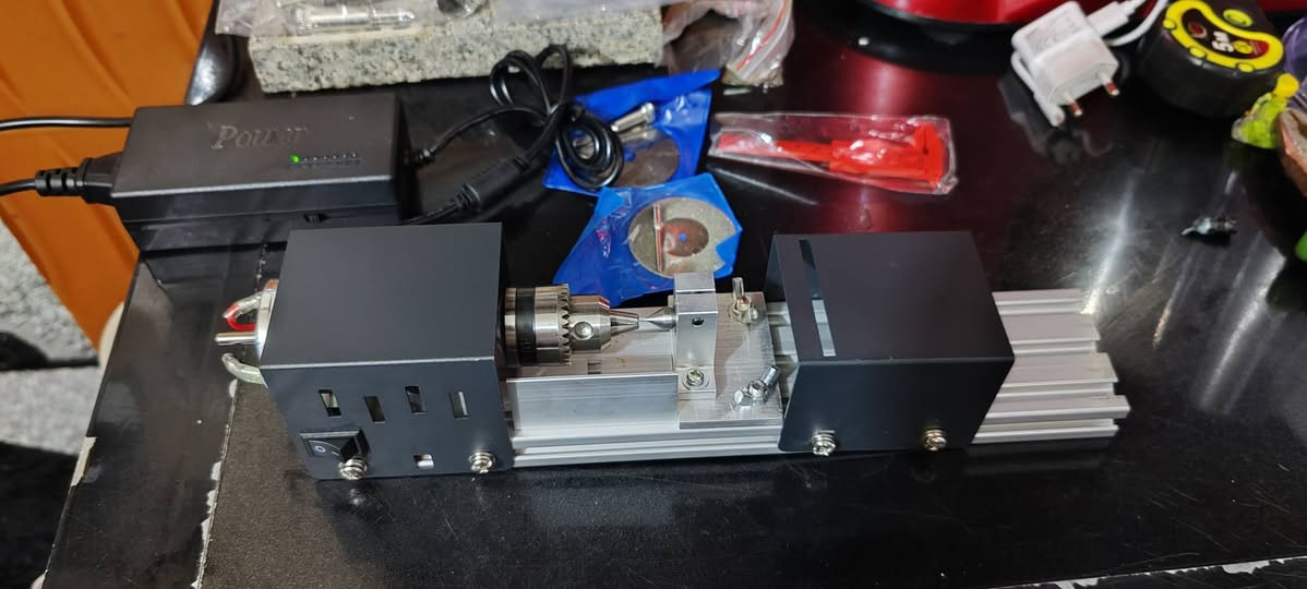 تورنه نحت الخشب مع الغراض كامله جديده


**إذا كنت صاحب هذا الإعلان وتريد حذفه لأي سبب، رجاءا أرسل رسالة إلى الدعم الفني**