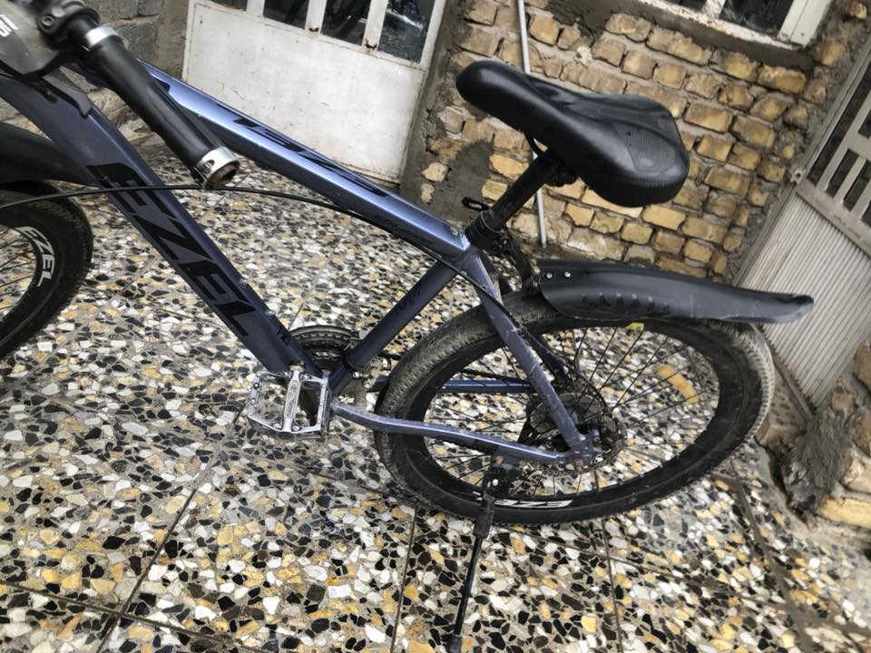 سلام عليكم بايسكل نوع ezel نضافه ٨٥% موديل 2023 هذا رقمي *********** واتساب فقط
