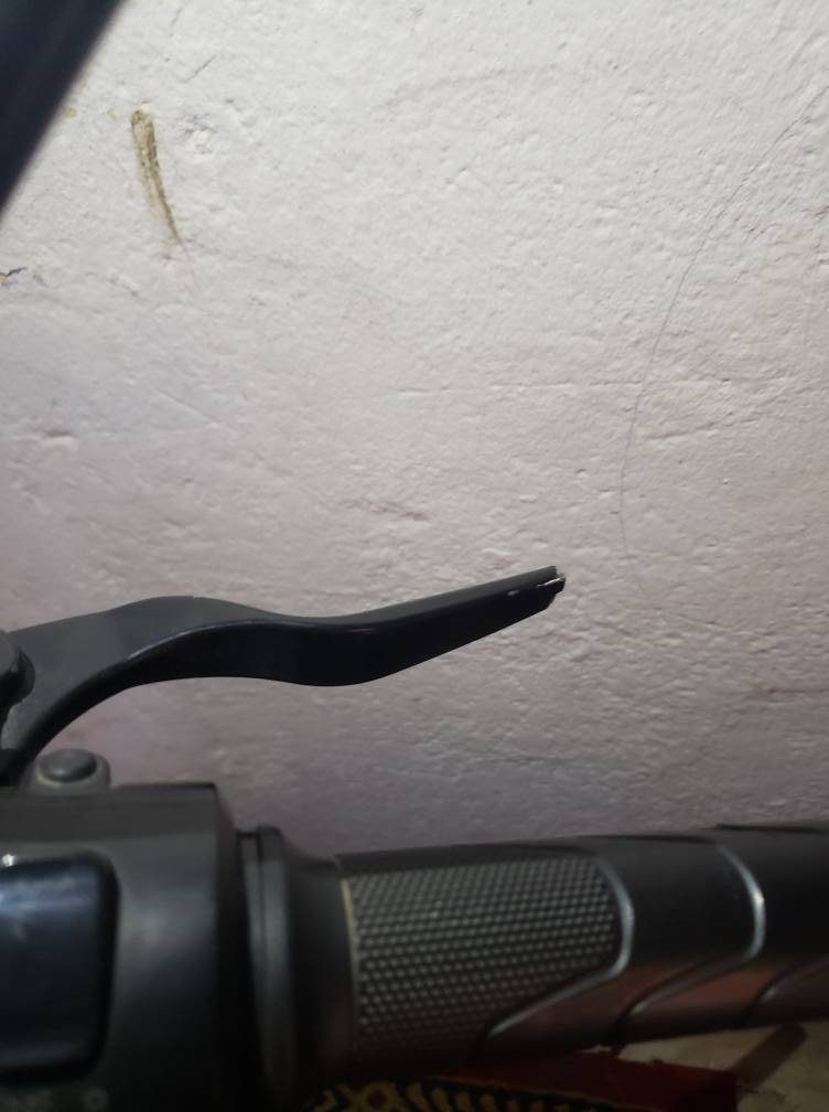 دراجه شحن نوع A8T
بطاريات 5 
33 امبير 
ملحقات بايدر امرايات شاحنه مالته اصليه 
كلشي شغال لايتك عالي ناصي اشارات يمنه يسره دبل اشاره
وصل موجود لله شاهد ماخذه 600 رايده 550 وقابل للتفاوض 
استفسار اكثر اخاص او عل *********** 
عنوان بصره تنومه قرب جسر الايطالي
