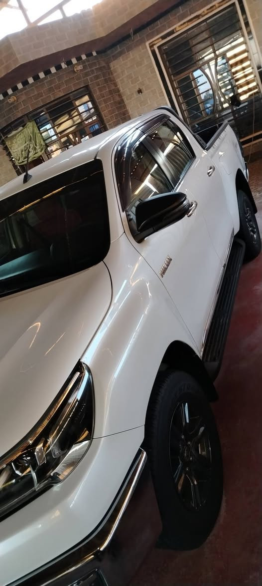 سلام عليكم للبيع 2023 كويتي بابل اول
كفاله عامه من الضربه والصبغ والبارد
ماشيه 60
رقم اربيل تحويل او كاله
السعر 312 وبيه مجال
***********
***********  وتساب فقط
