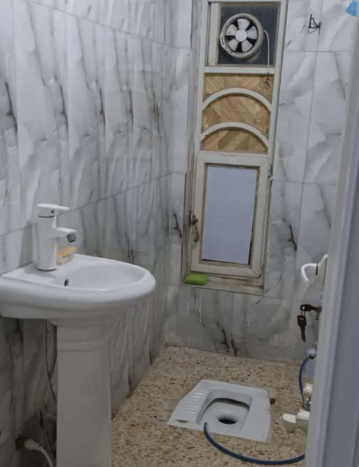 ❗️❗️شقه لإيجار ❗️❗️جمهوريه شارع المكاتب خلف مرطبات جمهوريه
غرفه وصاله ومشتملات 400 مع اجور ماء وكهرباء وشبكه إنترنيت مع اجور لإيجار لاستفسار ☎️***********
