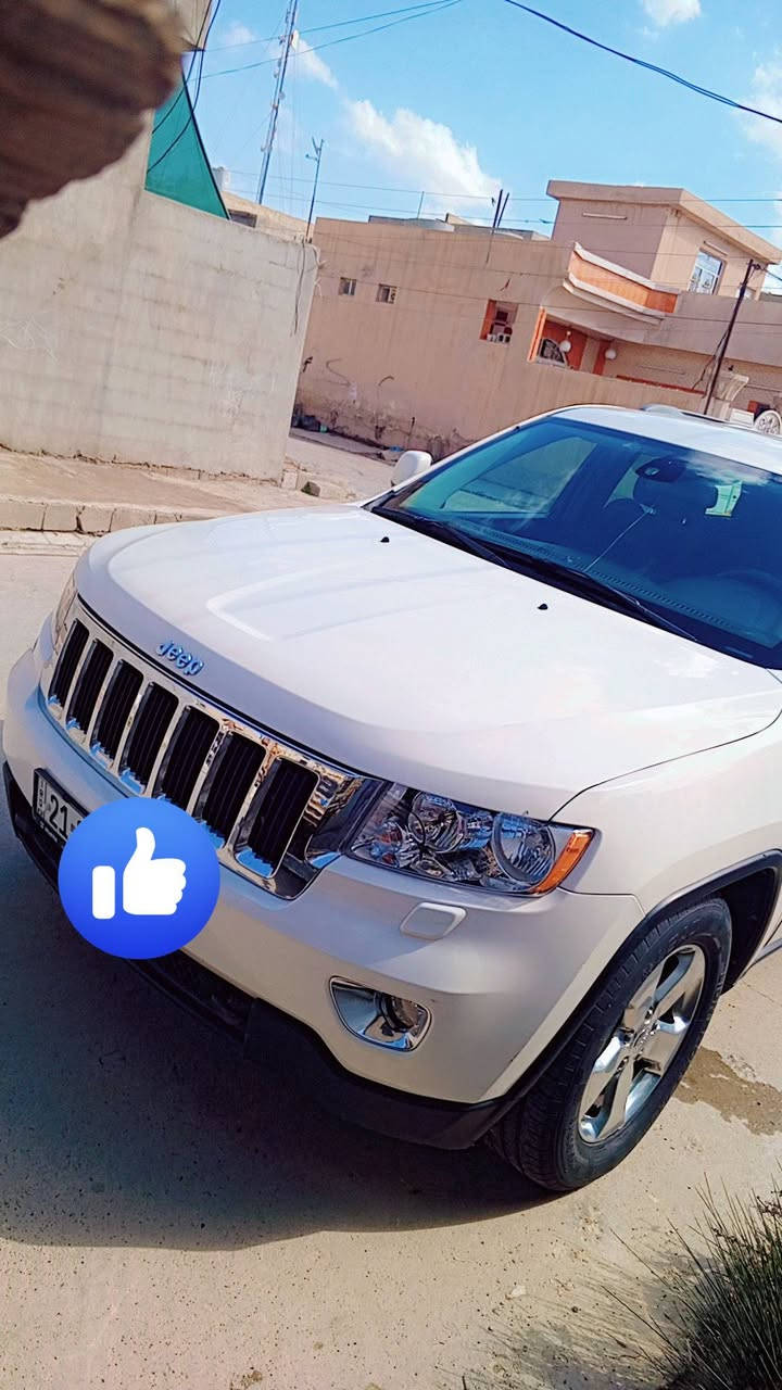 السلام عليكم جيب لاريدو 2011 رقم سليمانية
شرط التحويل 
كل عيب مابي  

 وارد كندي 
السعر 150$ بيه مجال   ***********
الموصفات فول ما عده ا بالوراما 
بيها مكانات خفيفه صبغ 
العنوان كركوك
