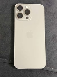 آيفون ١٥ برو ماكس • ٢٥٦ • بطارية ٨٧