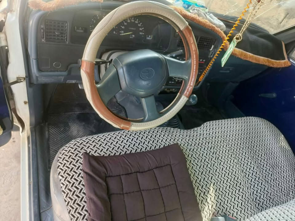 من رخصت الادمن...
للبيع فقط...

تويوتا دبل قمارة١٩٩٤ ديالى هزة والسنوية جديدة لغاية 2031  كير محرك اكسل شاصي كله مكفول تبريد شغال صدر جديد تخم تاير جدد باتري جديد السيارة جاهزة مال جناي مكاني ديالى بعقوبه بهرز***********
