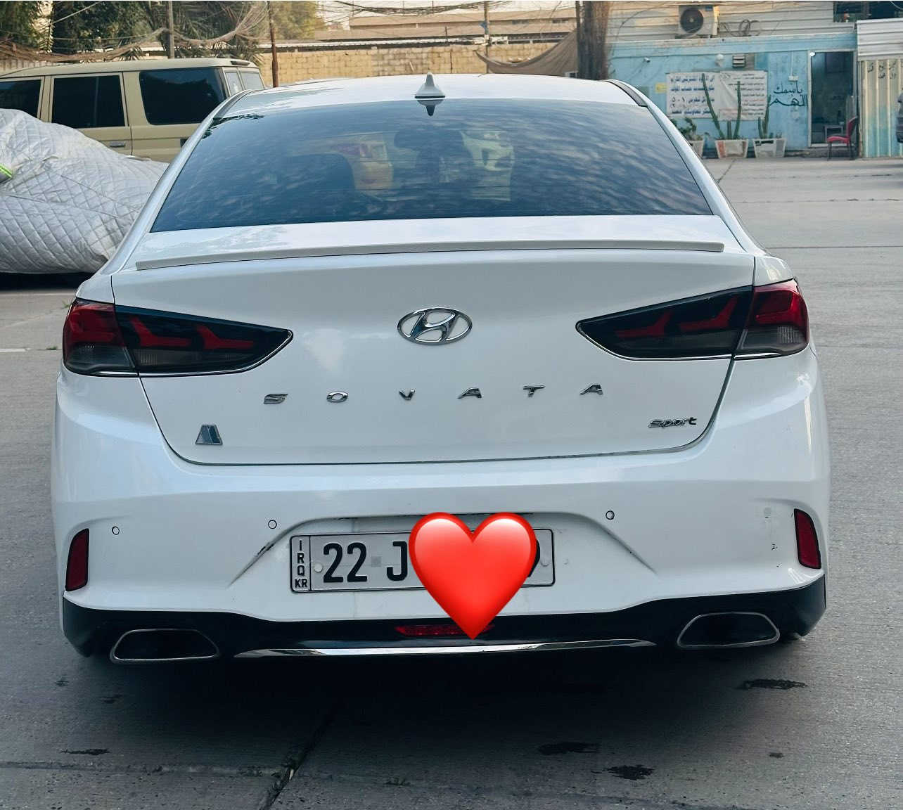 سلام عليكم سوناتا موديل 2018 سبورت وراد امريكي حادثه قبق صندوف وشويه من جاملغ خلفي وبل عراق بيه صبغ بنيد مال تكشير وعندي صورته قبل صبغ سياره بدون ايرباك سياره نضيفه جدا فول مواصفات كشن جلد كشن كهرباء مري شفط فتحه سقف شاشه كبيره كامره حساسات تكم ستيرن جهتين بك لايت لد ستيرن تي رياضي شفتات ستيرن تدفئه بل كشنات بصمه تشغيل بصمه ابواب محرك 2400 دبل صالصنه عداد رياضي وبعد بيه مواصفات مكاني بغداد 
 سعر 123 رقمي ***********
