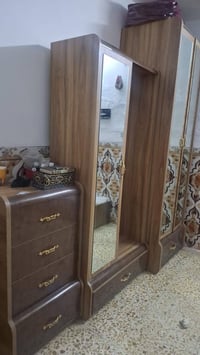 غرفة نوم • اثاث غرفة نوم • ديكور غرفة نوم • لوازم غرف نوم • ميز تواليت