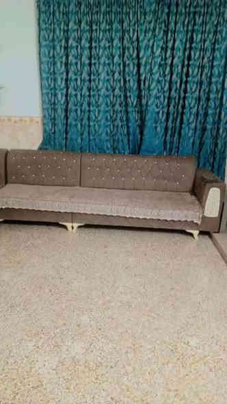 يا الله مكلفة بلنشر
تخم عدد ٢ عشر مقاعد نظيفات
مابيهن كسر ابد
سعر الواحد ٥٠٠ بي مجال بسيط
العنوان الزهراء حي البعث
الرقم ***********
