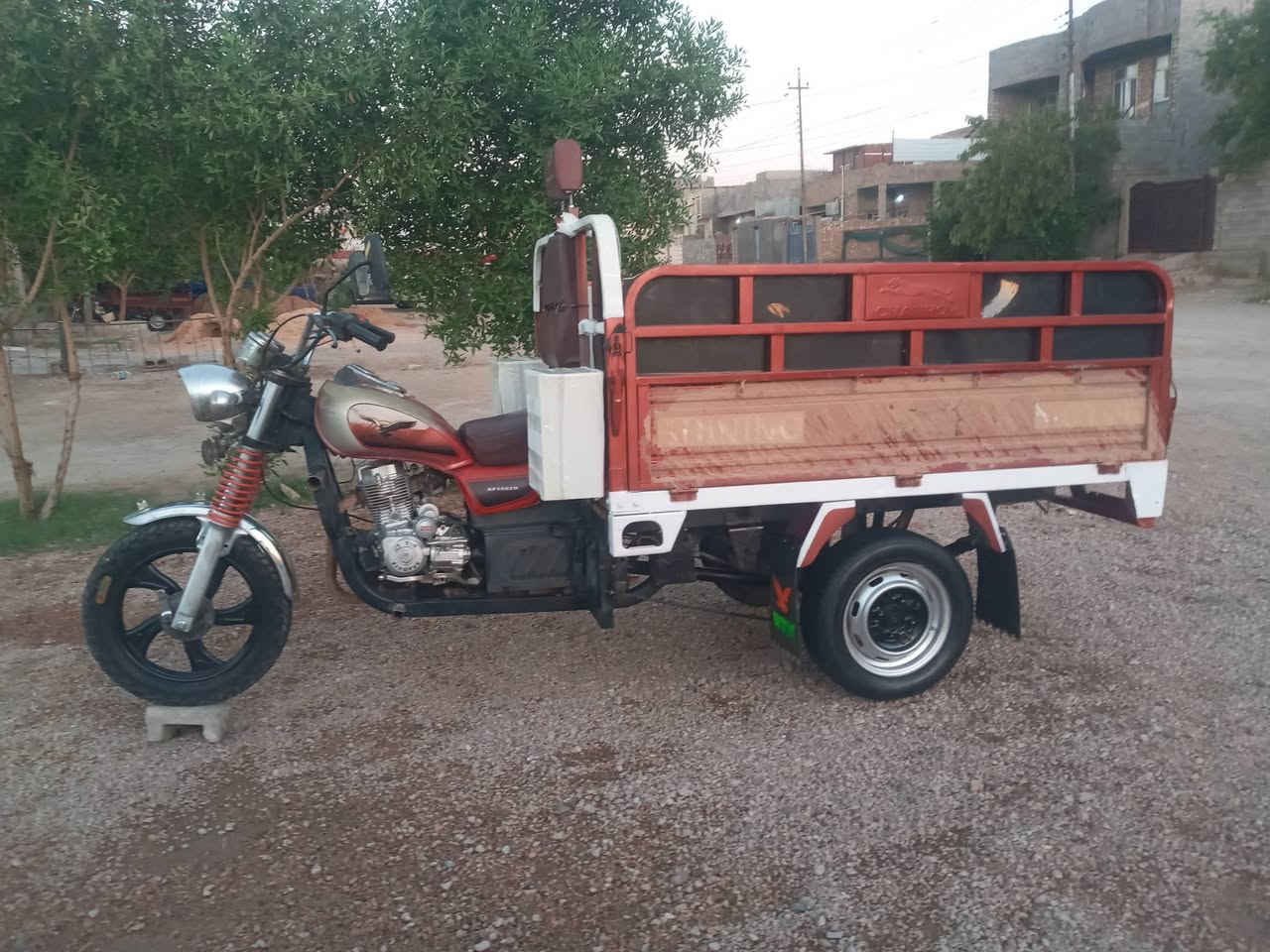 السلام عليكم ستوته للبيع موديل 22 حيل جديده ما بيها كل شيء بعد انظف من الصوره جاهزه للشغل خير من الله مال جناي السعر مليون 1600 وبيها مجال مكان الرمادي الخمس كيلو حي الزيتون ستوته جاهزه للشغل ما بيها نقص برقي ***********
