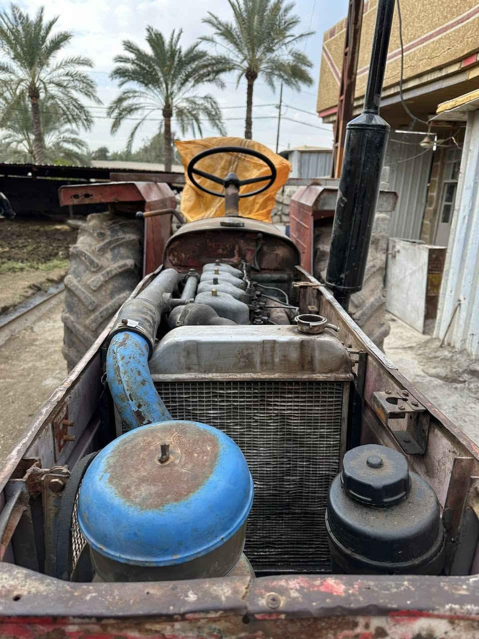 السلام عليكم عنتر للبيع بدون موديل 89مكان بغداد السعر 3750وبيها مجال ‭0772 422 7735‬
